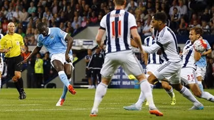 Man City thắng áp đảo ngày ra quân tại Premier League