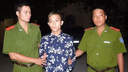 Bắt đối tượng truy nã trong đường dây 94 bánh heroin 