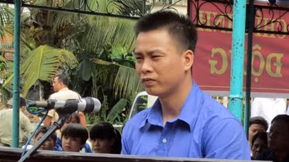 Sát hại vợ chỉ vì tin nhắn "Em đang làm gì đó...?"