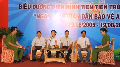 Tây Ninh khen thưởng 110 tập thể, cá nhân xuất sắc vì an ninh Tổ quốc