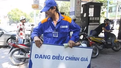 Xăng tiếp tục giảm 1.198 đồng/lít từ 15h chiều 3/9