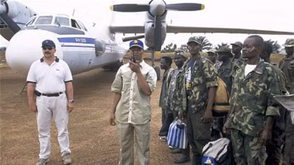 Những ông trùm buôn vũ khí: Viktor Bout – Thương gia tử thần