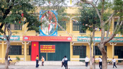 Học sinh Ninh Hiệp đã trở lại trường học
