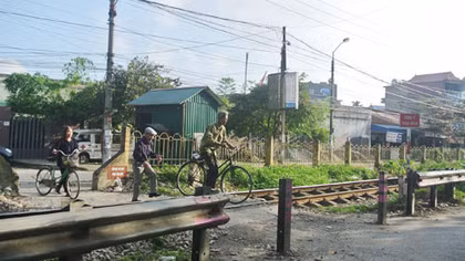 Tai nạn rình rập từ hàng trăm đường ngang trái phép
