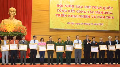 Cơ quan báo chí, từng cán bộ báo chí cần đổi mới nội dung, hoàn thành tốt nhiệm vụ chính trị