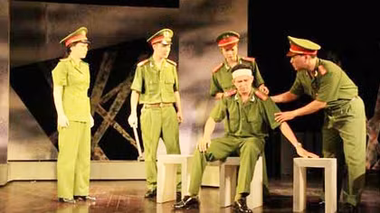 Những góc nhìn đa chiều