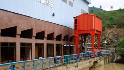 Phó Thủ tướng Nguyễn Xuân Phúc yêu cầu báo cáo về công trình “sai lầm thế kỷ”
