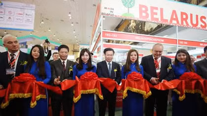 Khai mạc Hội chợ Thương mại Quốc tế VietnamExpo 2016
