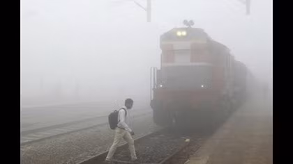 Tàu hỏa đâm ô tô, 14 người thiệt mạng