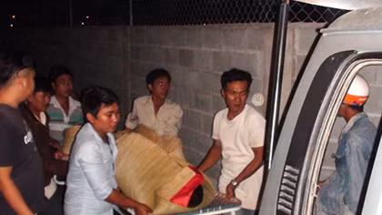 Nam thiếu niên bị đuối nước vì lao ra sông cứu bạn gái 