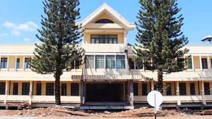  “Thần đèn” đất Bắc di dời thành công tòa nhà 2.600 tấn ở Tây Nguyên