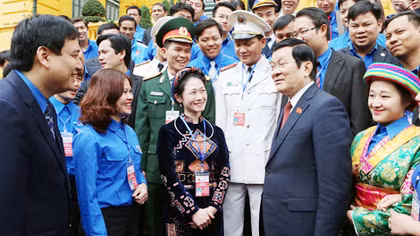 Chủ tịch nước Trương Tấn Sang gặp mặt cán bộ Đoàn, đoàn viên tiêu biểu