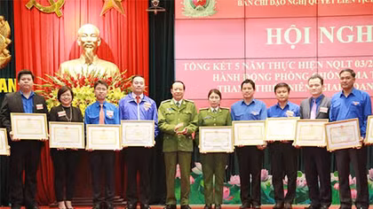 5 năm thực hiện Nghị quyết liên tịch về “Phối hợp hành động phòng chống ma tuý trong thanh thiếu niên”