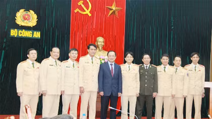 Thứ trưởng Nguyễn Văn Thành làm việc với Cục CSGT