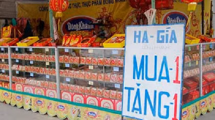 Thị trường bánh trung thu tại TP Hồ Chí Minh: Người bán đông hơn khách mua