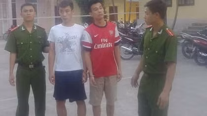 Bắt và vận động đầu thú 3 đối tượng bắn 2 người bị thương