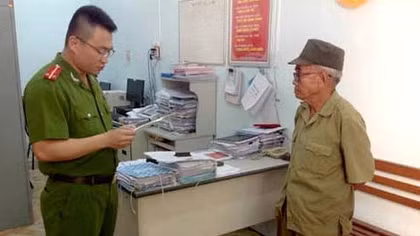Khai man lý lịch để được hưởng trợ cấp hàng trăm triệu đồng