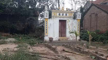 Xã đề nghị hủy sổ đỏ, huyện chưa thông