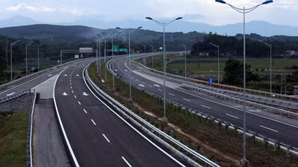 BOT không phải “cây đũa thần” giải bài toán giao thông