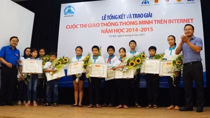 Trao giải thưởng cuộc thi Giao thông thông minh trên Internet