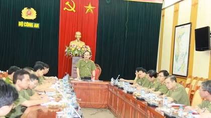 Thứ trưởng Bùi Quang Bền chỉ đạo các hoạt động Kỷ niệm 70 năm truyền thống CAND