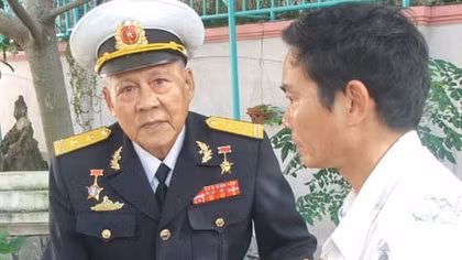 Ba con tàu đi vào lịch sử