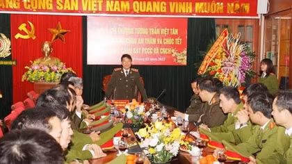 Thứ trưởng Trần Việt Tân kiểm tra công tác tại Cục Cảnh sát PCCC và CNCH