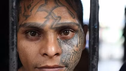 Xã hội đen điều hành nhà tù tại El Salvador