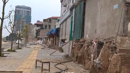 Nội thành 'chặt', ngoại thành 'lơi'
