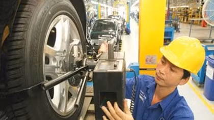 Xe dưới 7 chỗ phải nộp phí thử nghiệm mức tiêu thụ nhiên liệu