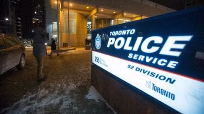  Phá đường dây đưa 500 phụ nữ vào Canada làm mại dâm