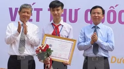 Một học sinh đoạt giải nhất cuộc thi viết thư Quốc tế UPU lần thứ 44