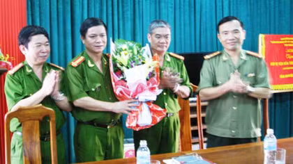 Giữ bình yên cho vùng đất cát