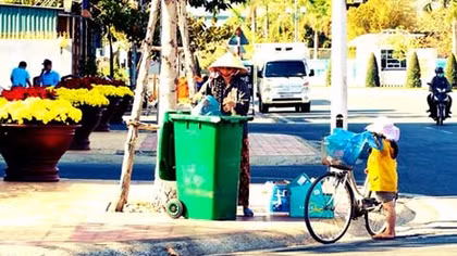 Triển lãm ảnh về cuộc sống những người lao động xa nhà