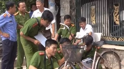 Phát hiện người đàn ông chết bất thường trên quốc lộ 22B 