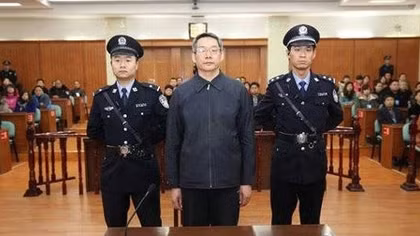 Con đường dẫn tới án tù chung thân của ông Lưu Thiết Nam