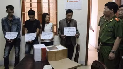 Phá ổ ma túy, thu 1,2 kg ma túy đá và trên 420 triệu đồng