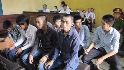 Băng trộm két sắt lãnh án 
