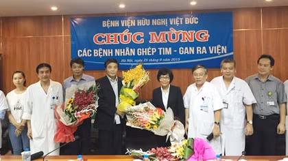 Những câu chuyện bất ngờ trong ca ghép tạng xa 2.000km