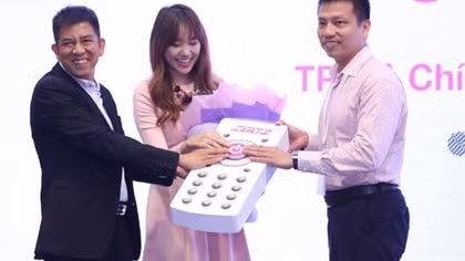 Hari Won được chọn làm đại sứ thương hiệu HTV2