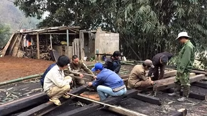Công an Bắc Kạn: Hỗ trợ 2 gia đình bị hỏa hoạn ngày giáp Tết