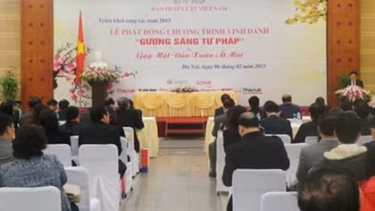 Phát động Chương trình vinh danh ‘Gương sáng tư pháp’
