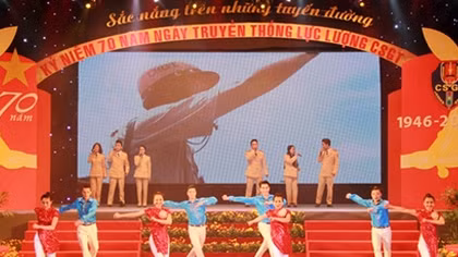 Tôn vinh “sắc nắng” trên những tuyến đường
