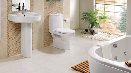 Hàng trăm thiết bị vệ sinh được ‘phù phép’ thành hàng hiệu