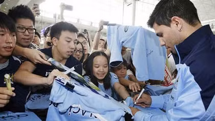 Ngày 19/7, bán vé trận Việt Nam - Man City