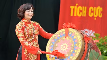 Tiếng trống ngày khai trường