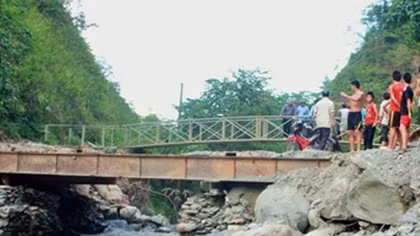 Lại xảy ra đuối nước tại Cầu Tràn ở Nghệ An, 1 học sinh lớp 7 tử vong