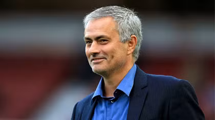 Mourinho: "Các đội bóng phải tìm tôi"