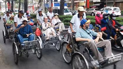 Thành phố mang tên Bác đón xuân trong yên bình