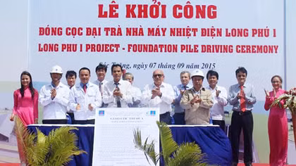 Đóng cọc đại trà Nhà máy nhiệt điện Long Phú 1